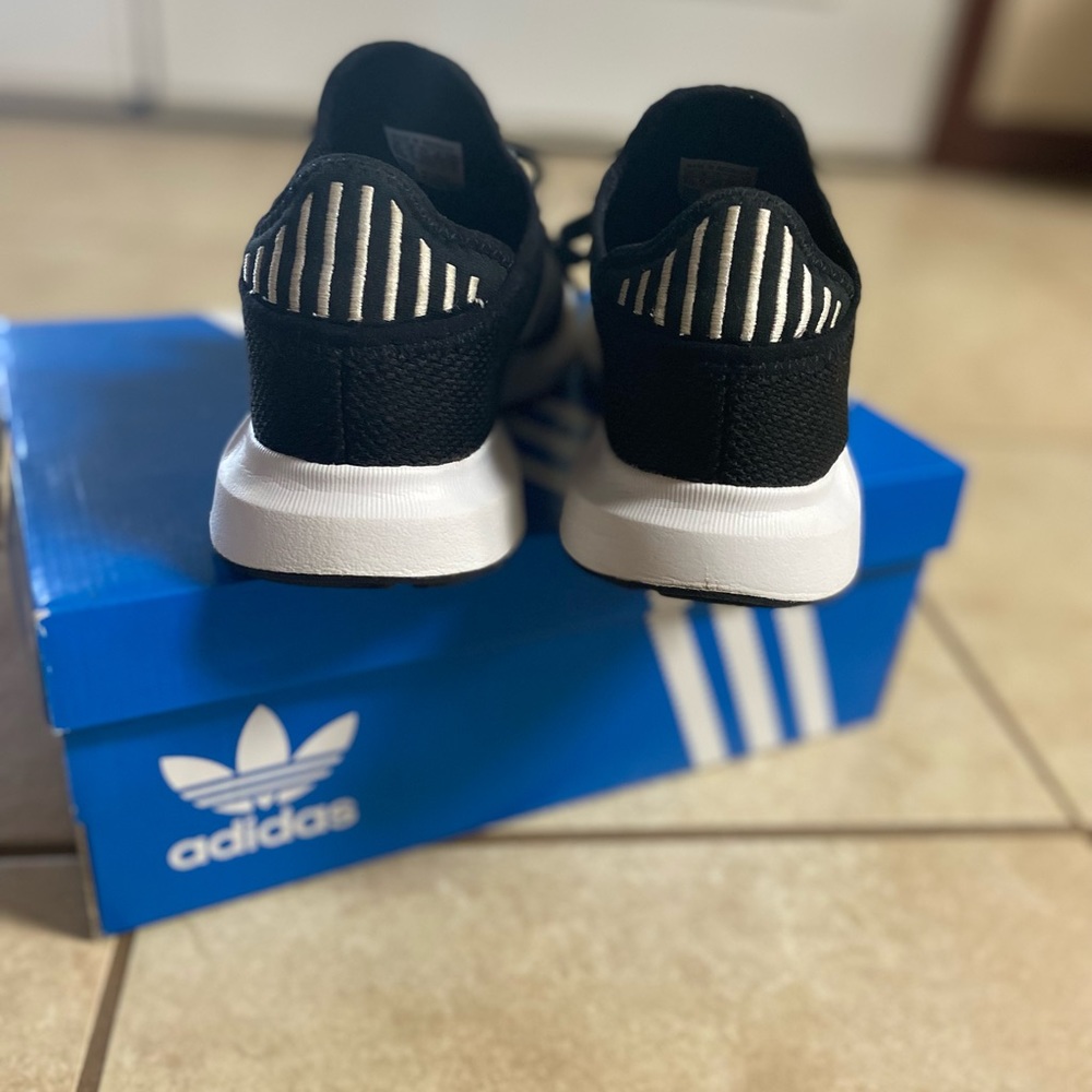 Great Condition Women’s Adidas Swift Run X - image 3